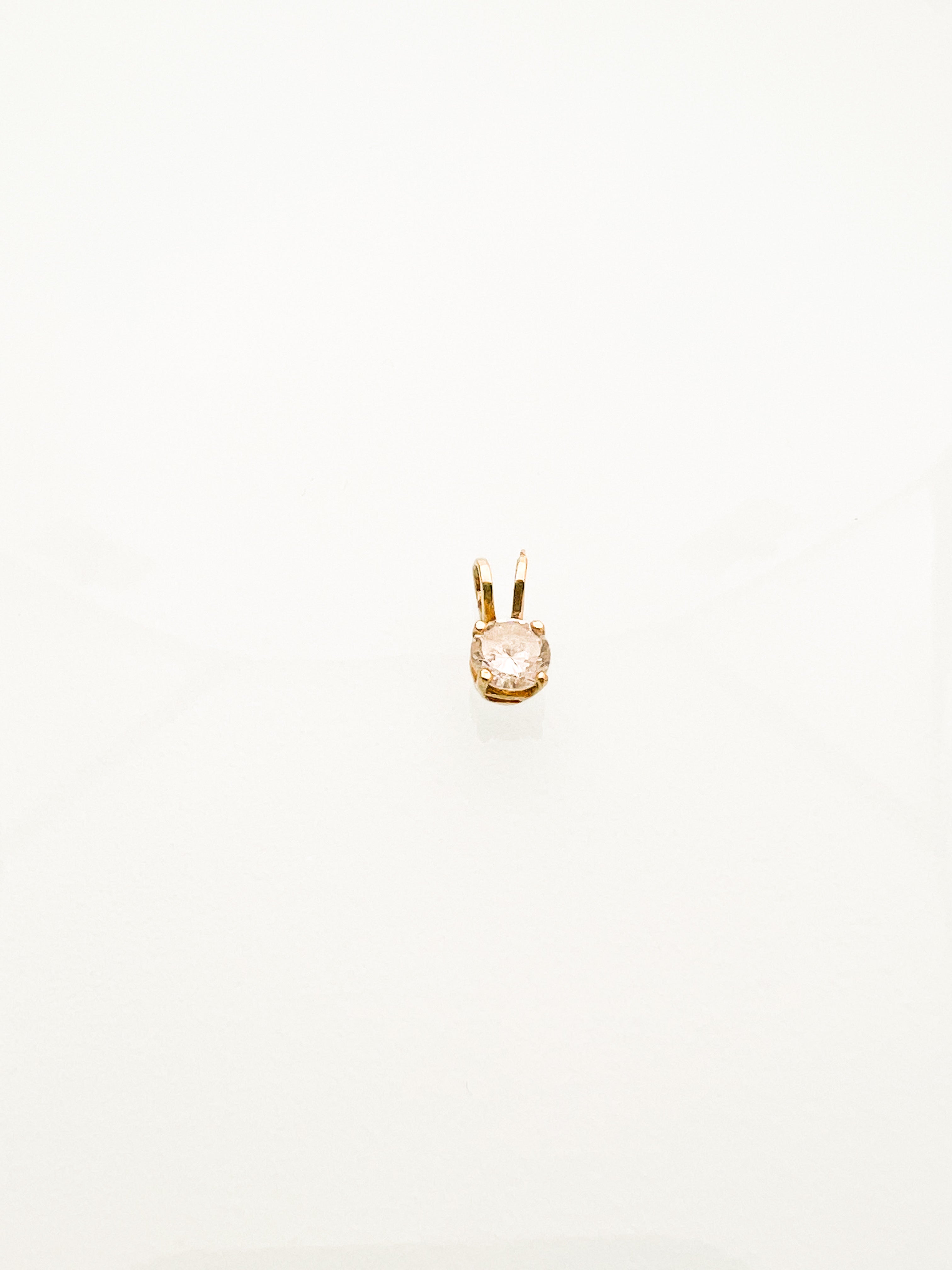 תליון זהב 14 קארט משובץ זירקון