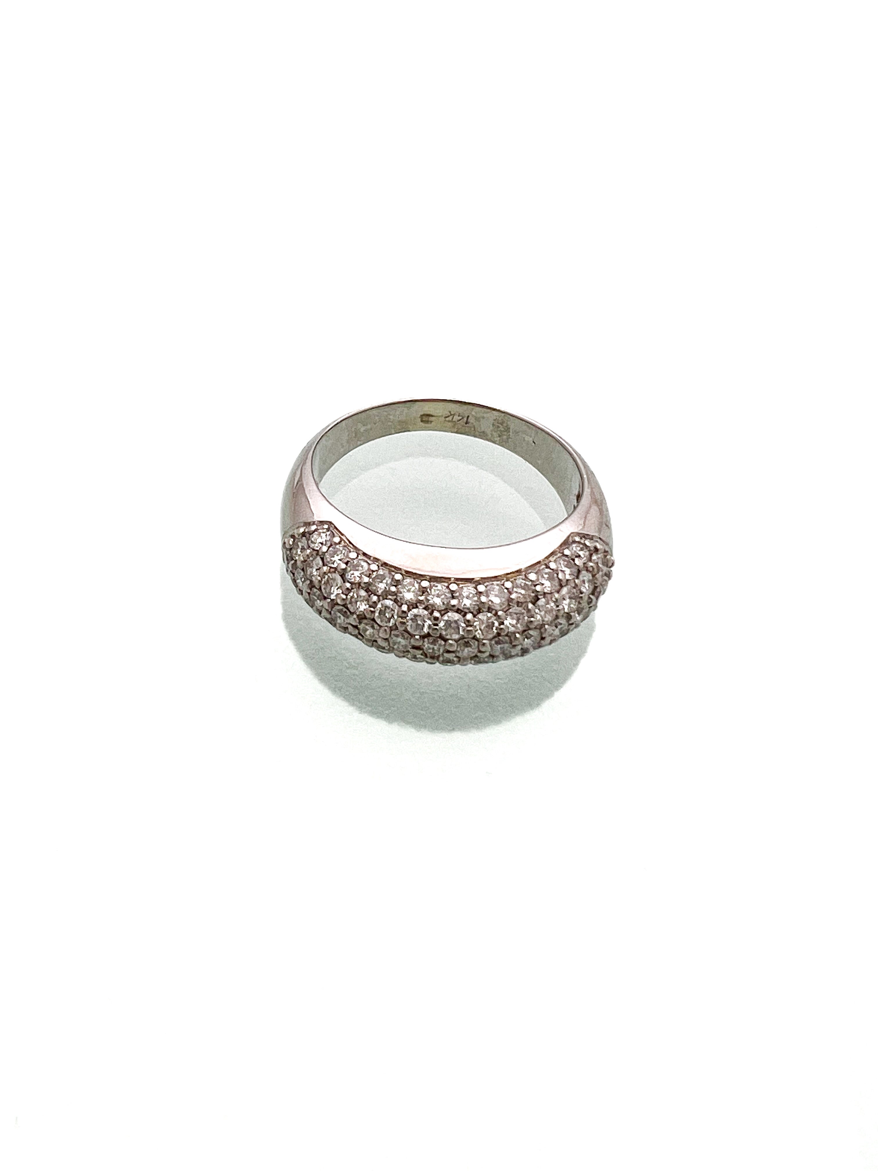 טבעת חישוק עבה 14 קארט משובצת חציה יהלומים