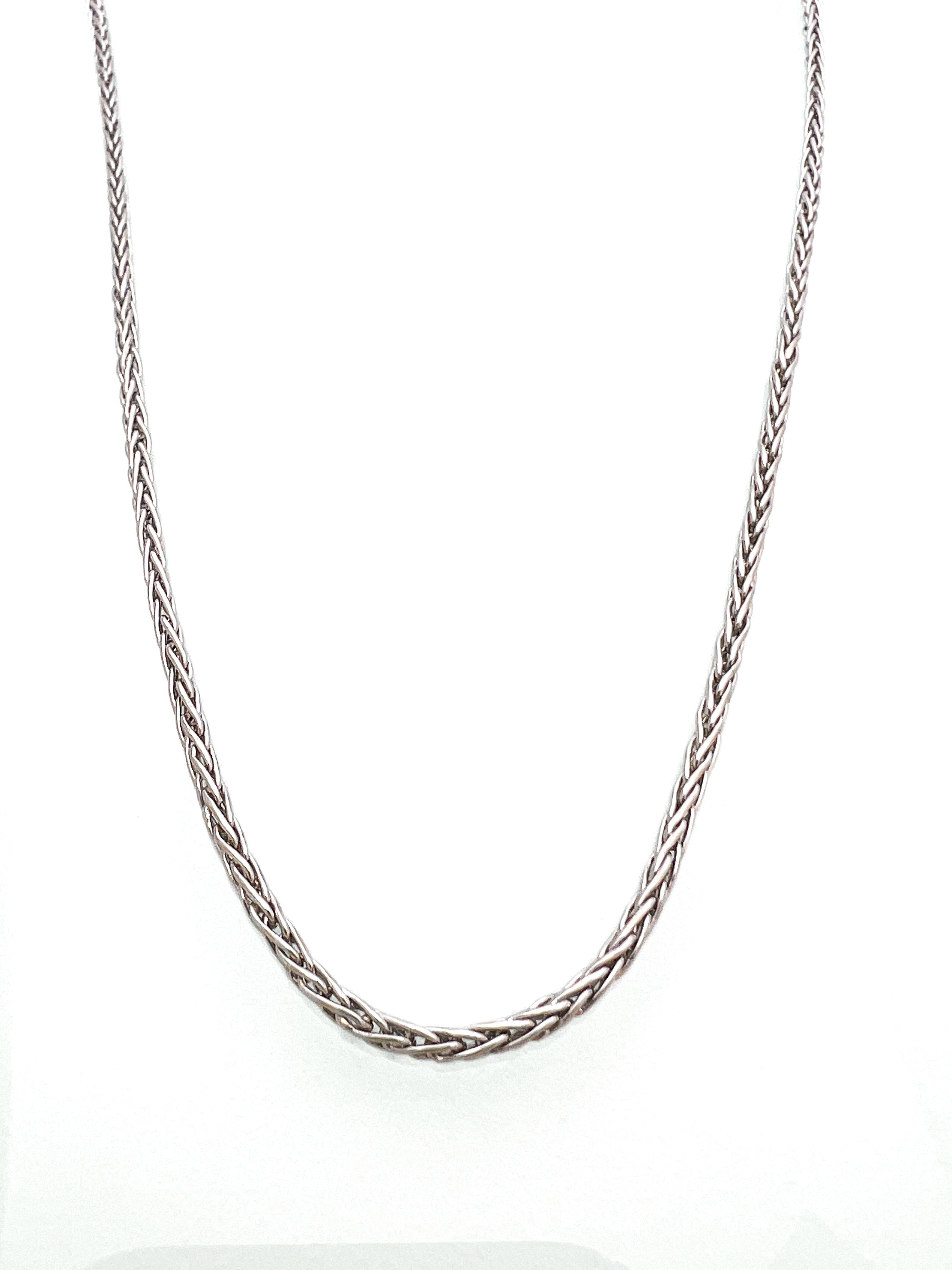 שרשרת צמה זהב לבן 14 קארט