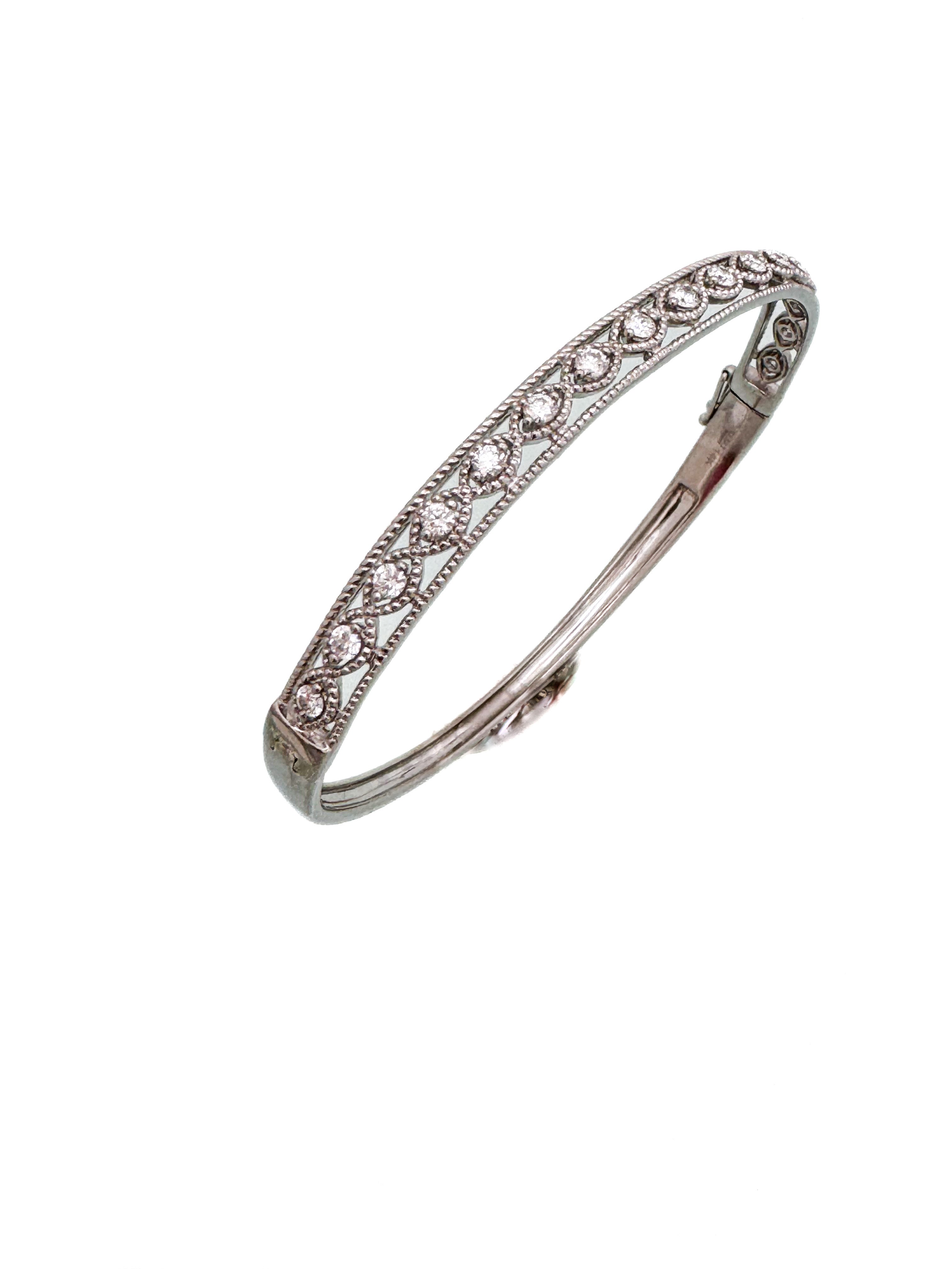 צמיד קשיח זהב 14 קארט משובץ יהלומים