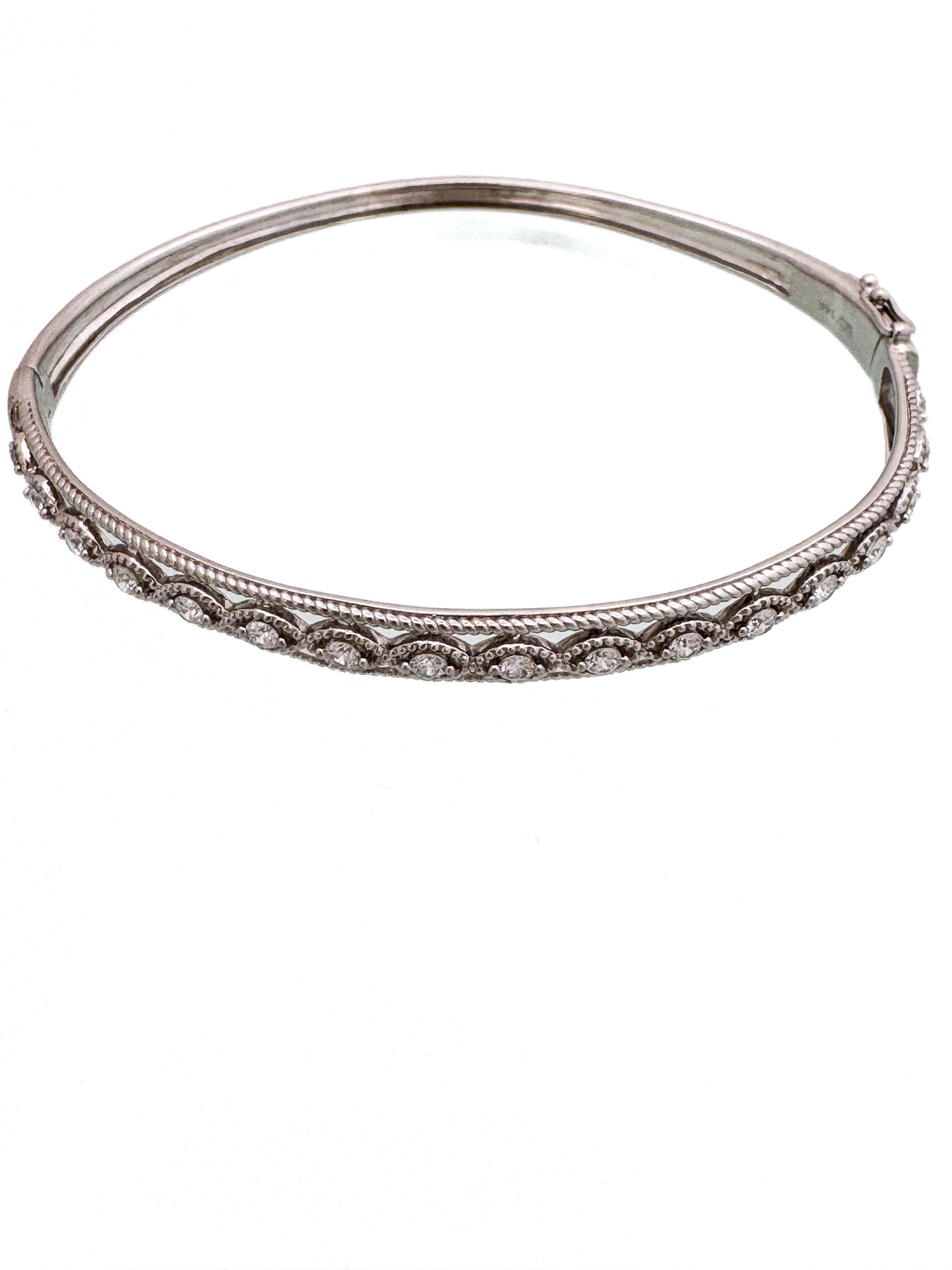 צמיד קשיח זהב 14 קארט משובץ יהלומים