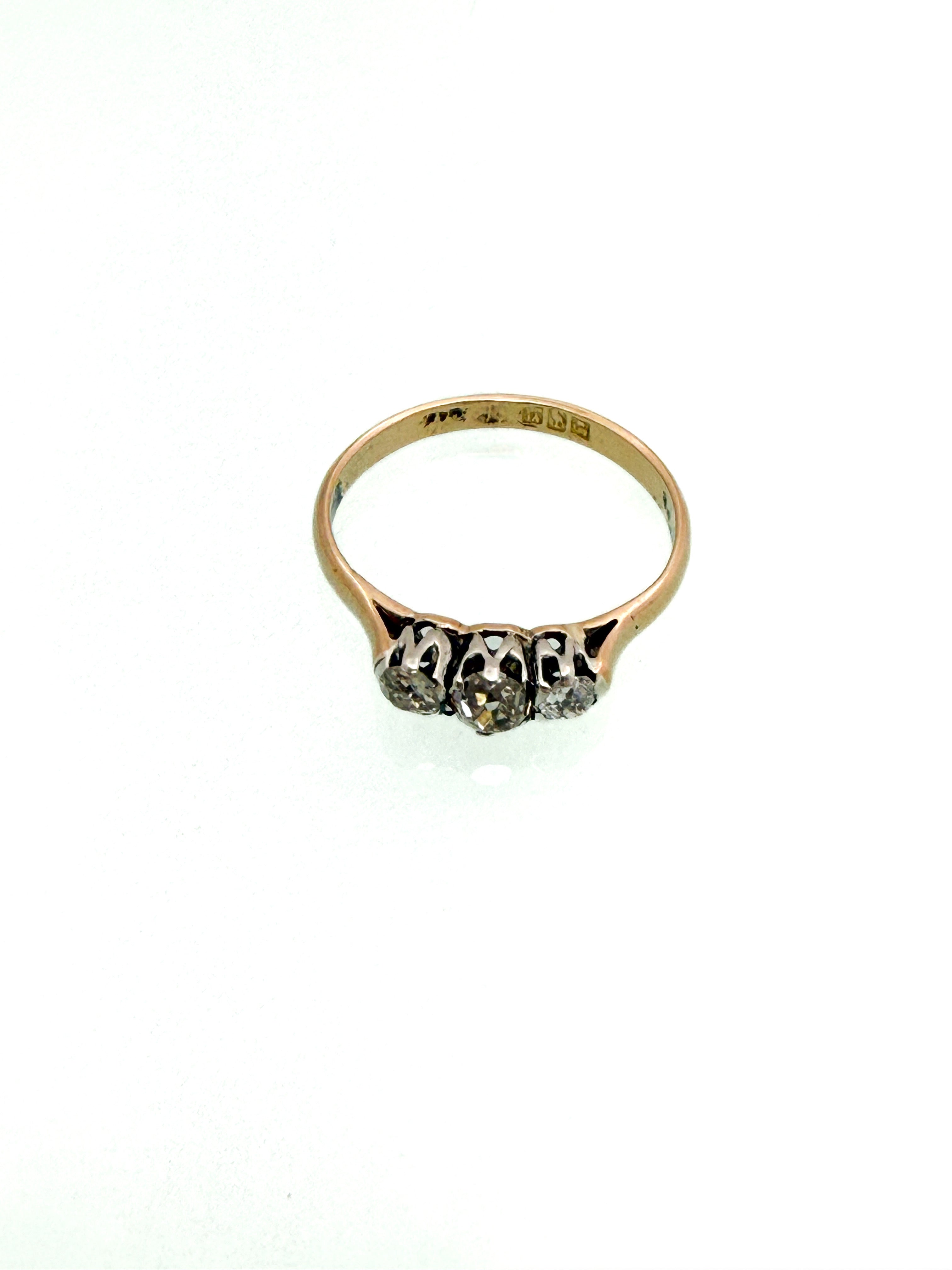 טבעת וינטג' זהב 18 עם יהלומים