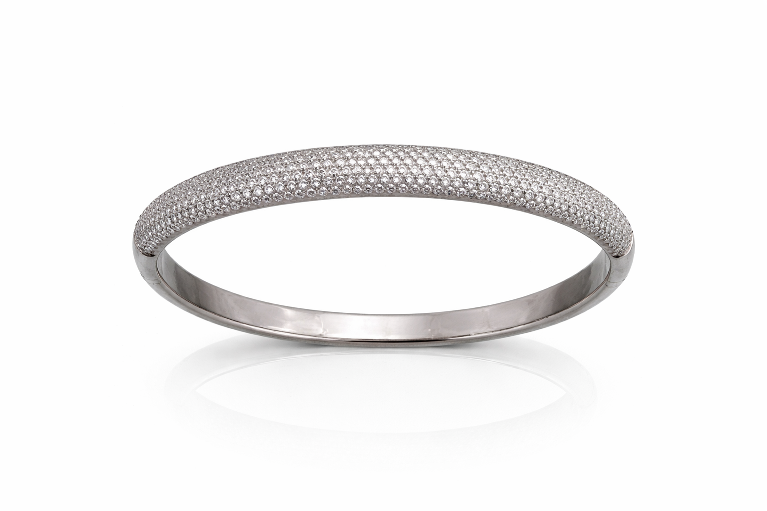 צמיד קשיח 18 קארט משובץ יהלומים