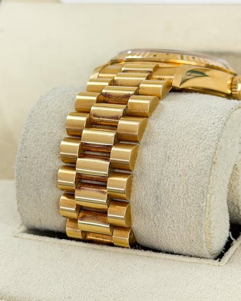 שעון רולקס ״פרזידנט״ דיידייט