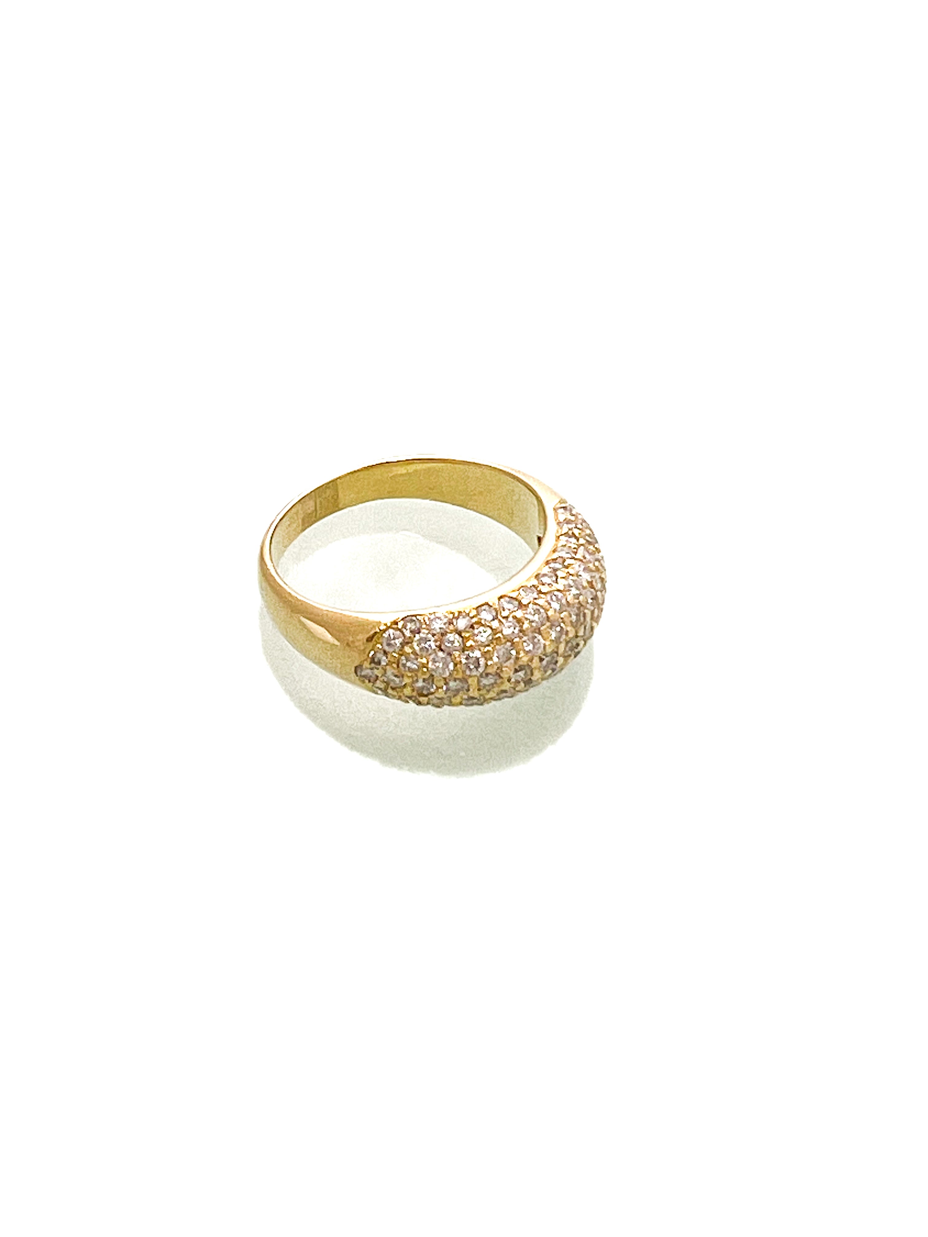 טבעת עבה זהב 18 קארט משובצת יהלומים