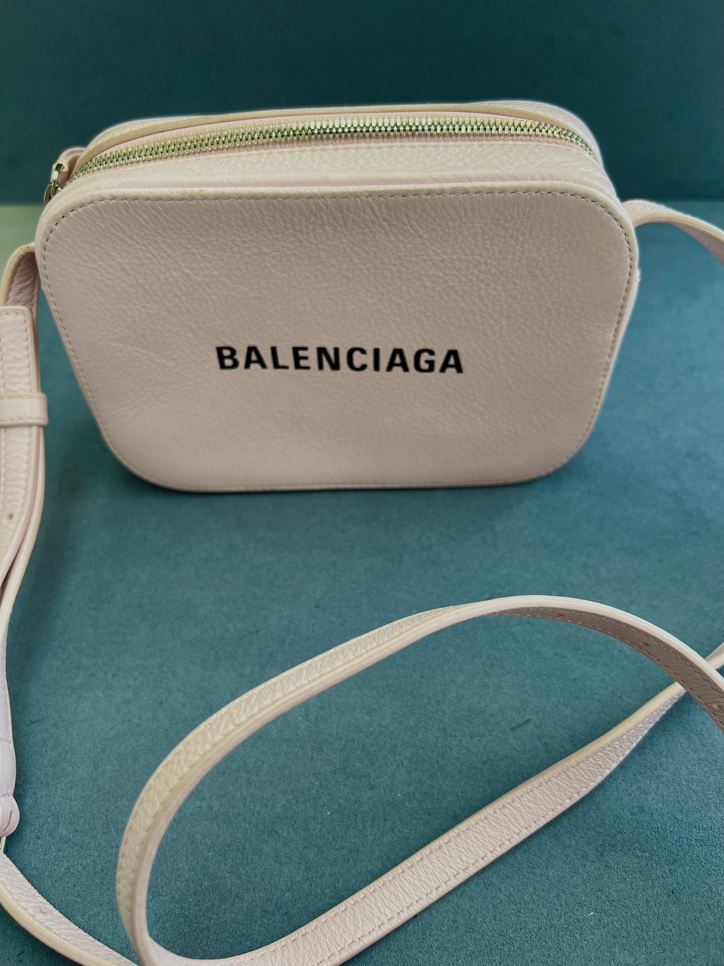 תיק עור בלאנסיאגה ורוד בהיר