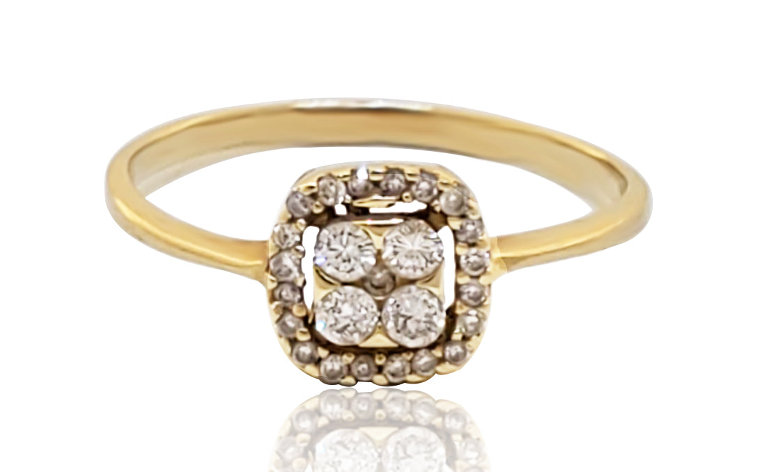 טבעת זהב דקה עם ריבוע משובץ יהלומים