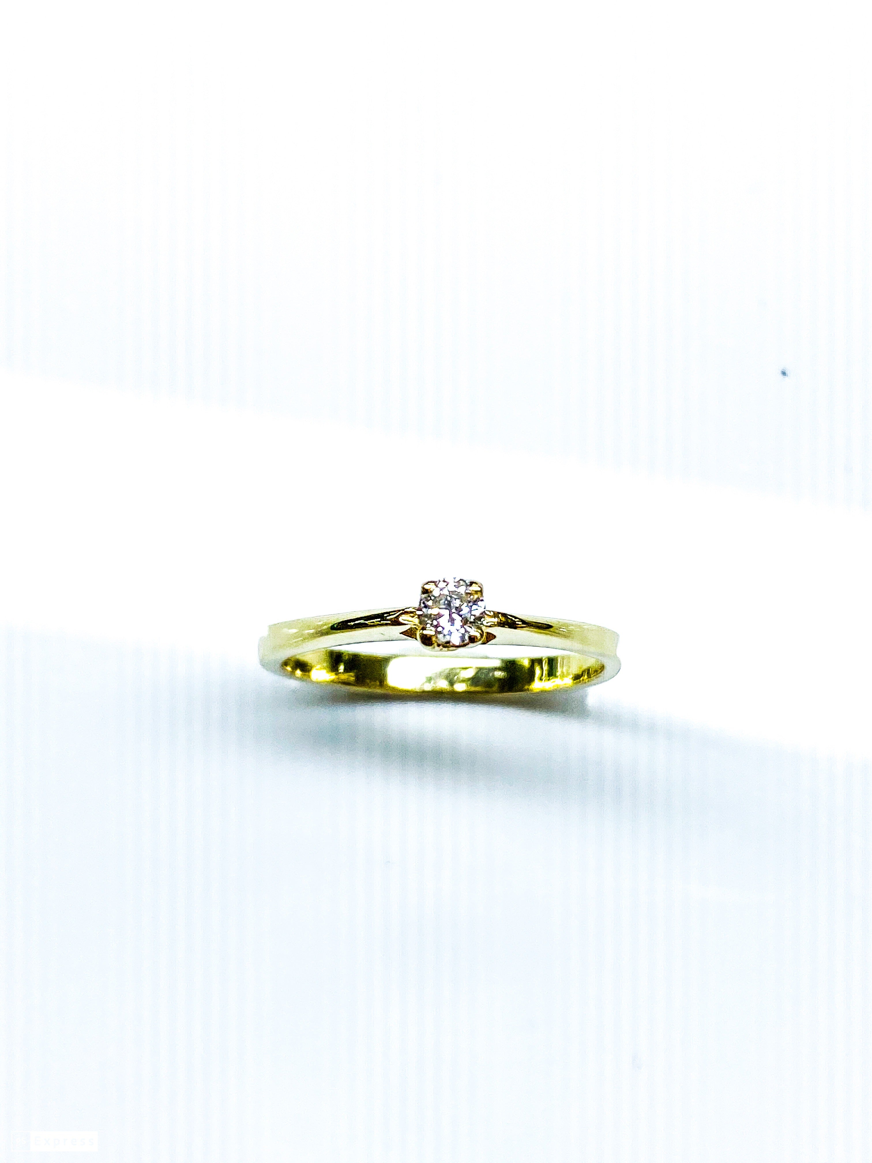 טבעת אירוסין זהב צהוב 14 קארט עם יהלום