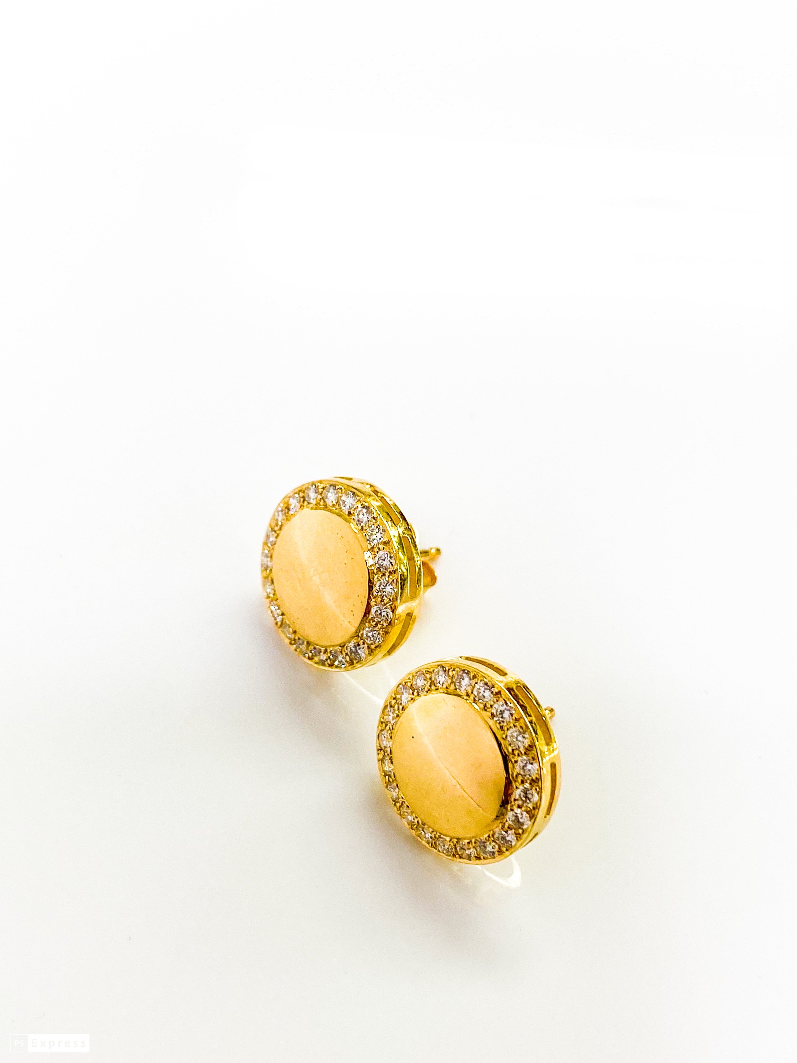 עגילי זהב 22 קארט מסביב יהלומים