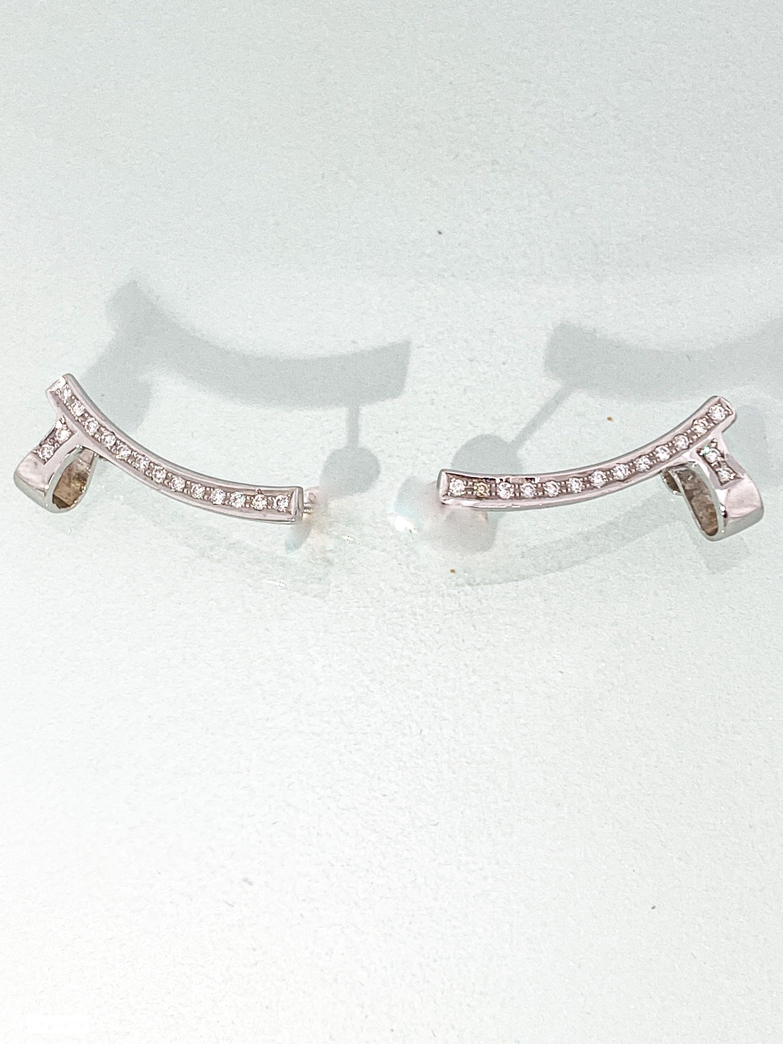 עגיל מטפס זהב 14 קארט משובץ יהלומים