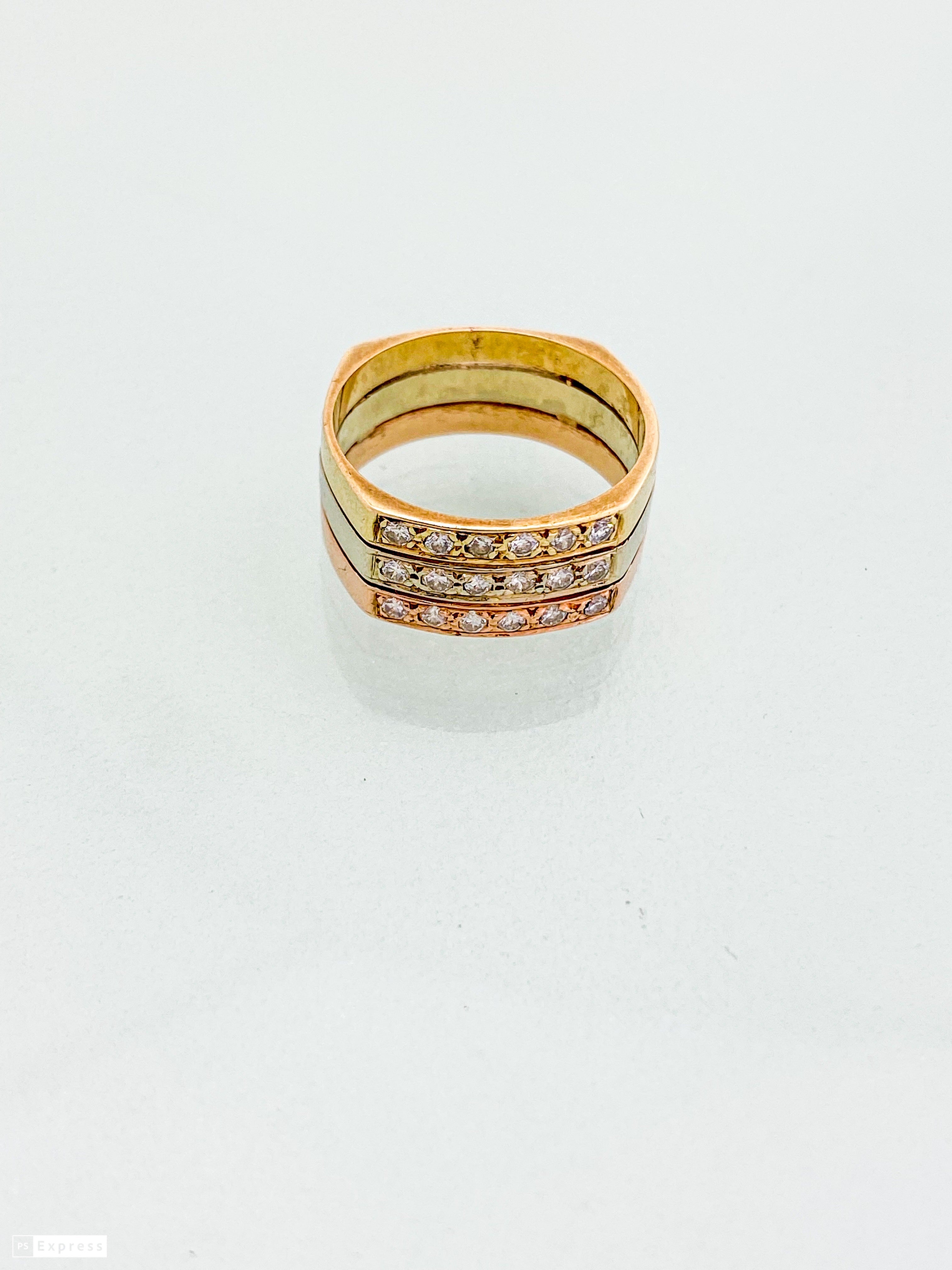 טבעת שלושה צבעים זהב לבן,צהוב ואדום 14 קארט משובצת יהלומים