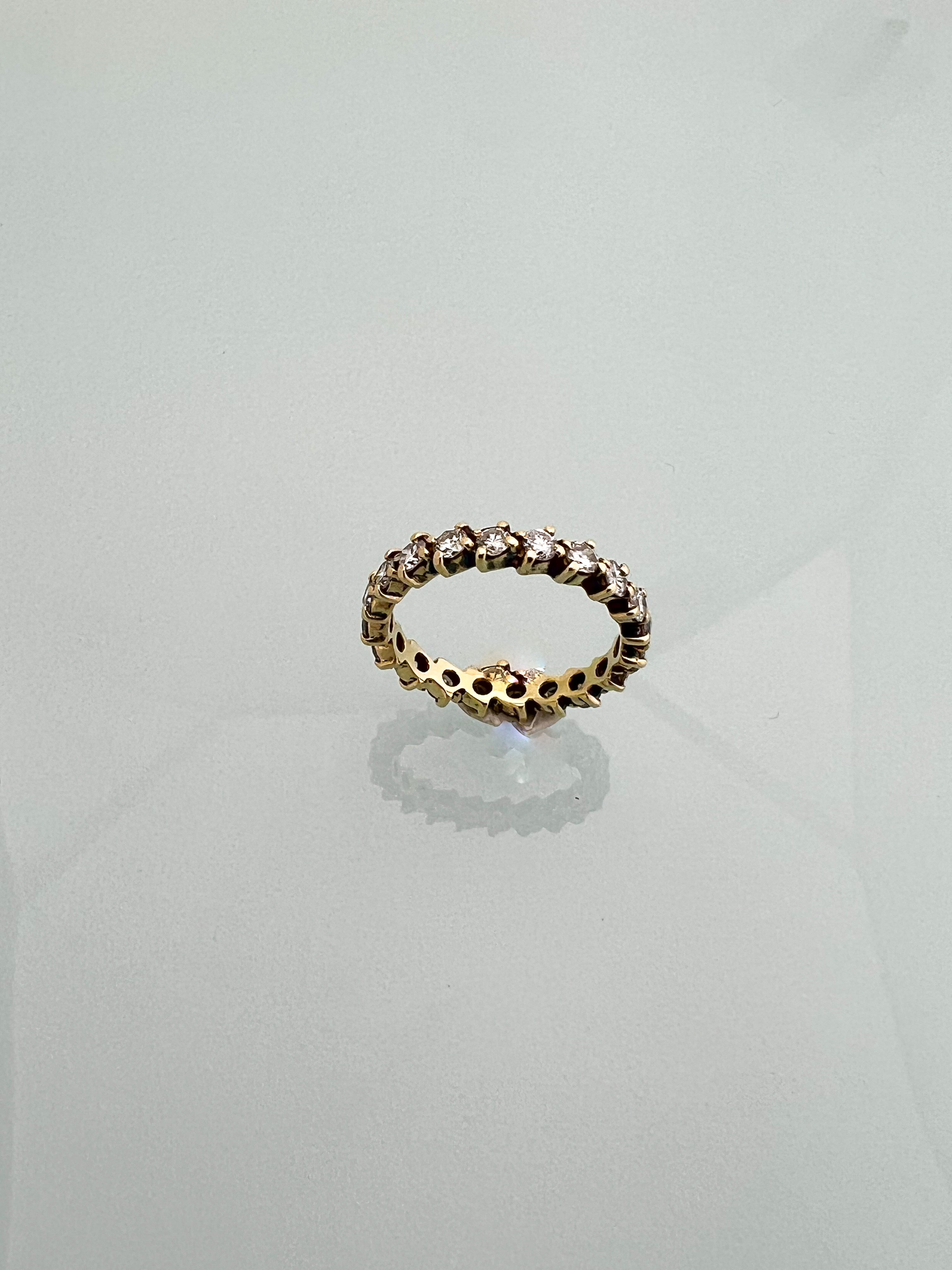 טבעת איטרנטי זהב צהוב 14 קארט משובצת כולה יהלומים