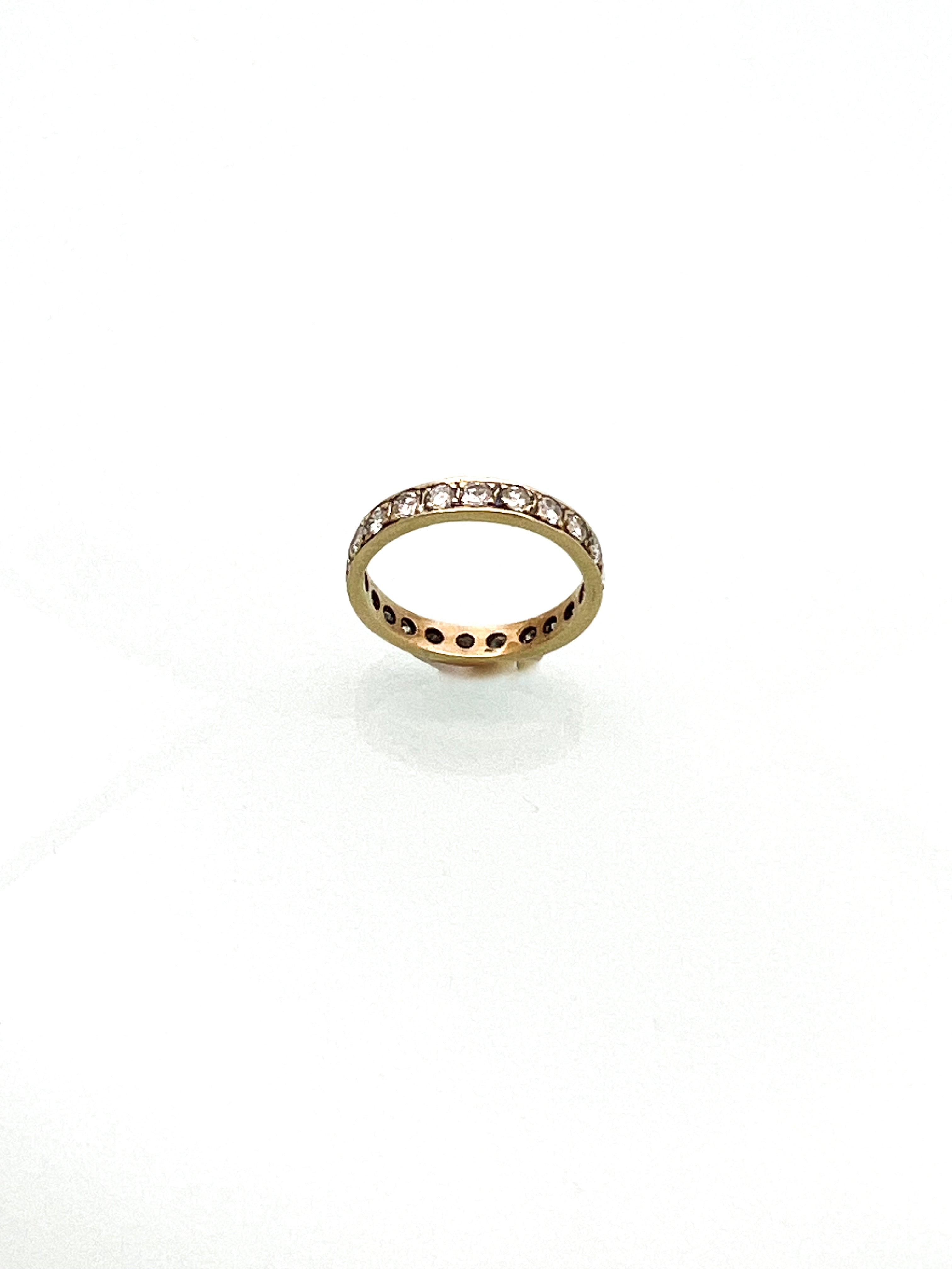 טבעת איטרנטי זהב 14 קארט משובצת יהלומים