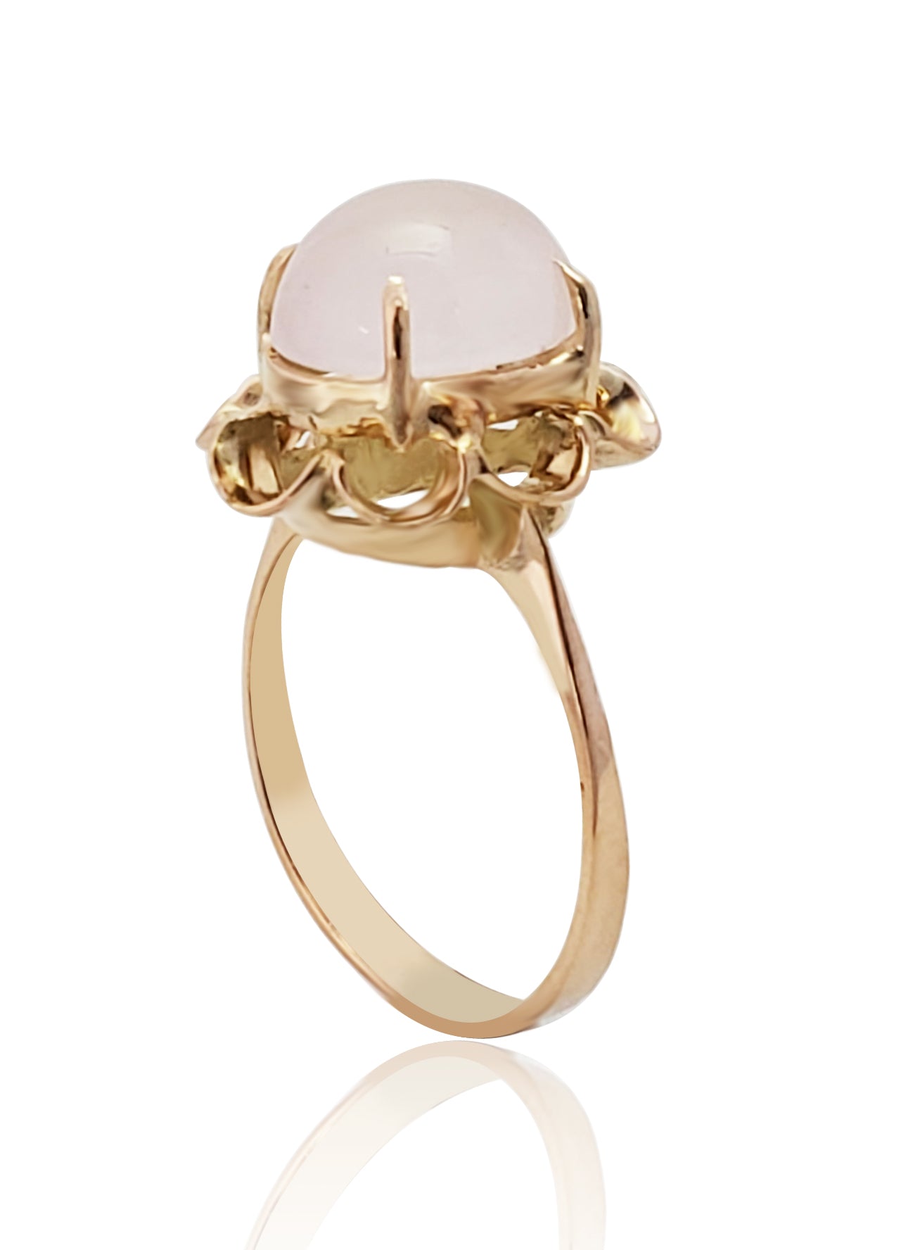 טבעת פרח זהב 14 קארט עם אבן קוורץ לבנה
