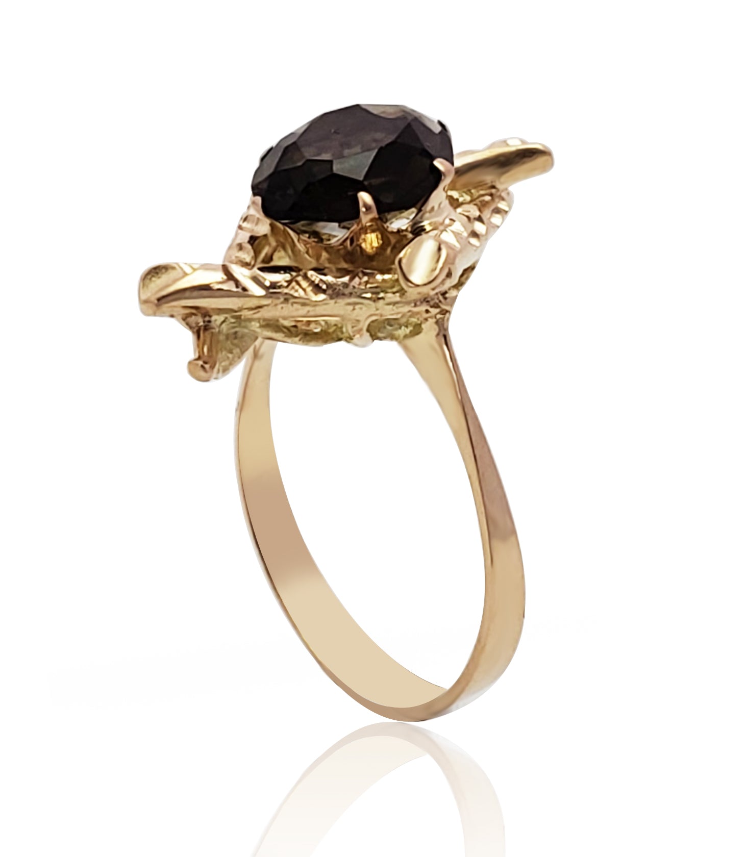 טבעת זהב 14 קארט ענפים מצטלבים עם אבן סמוקי קוורץ
