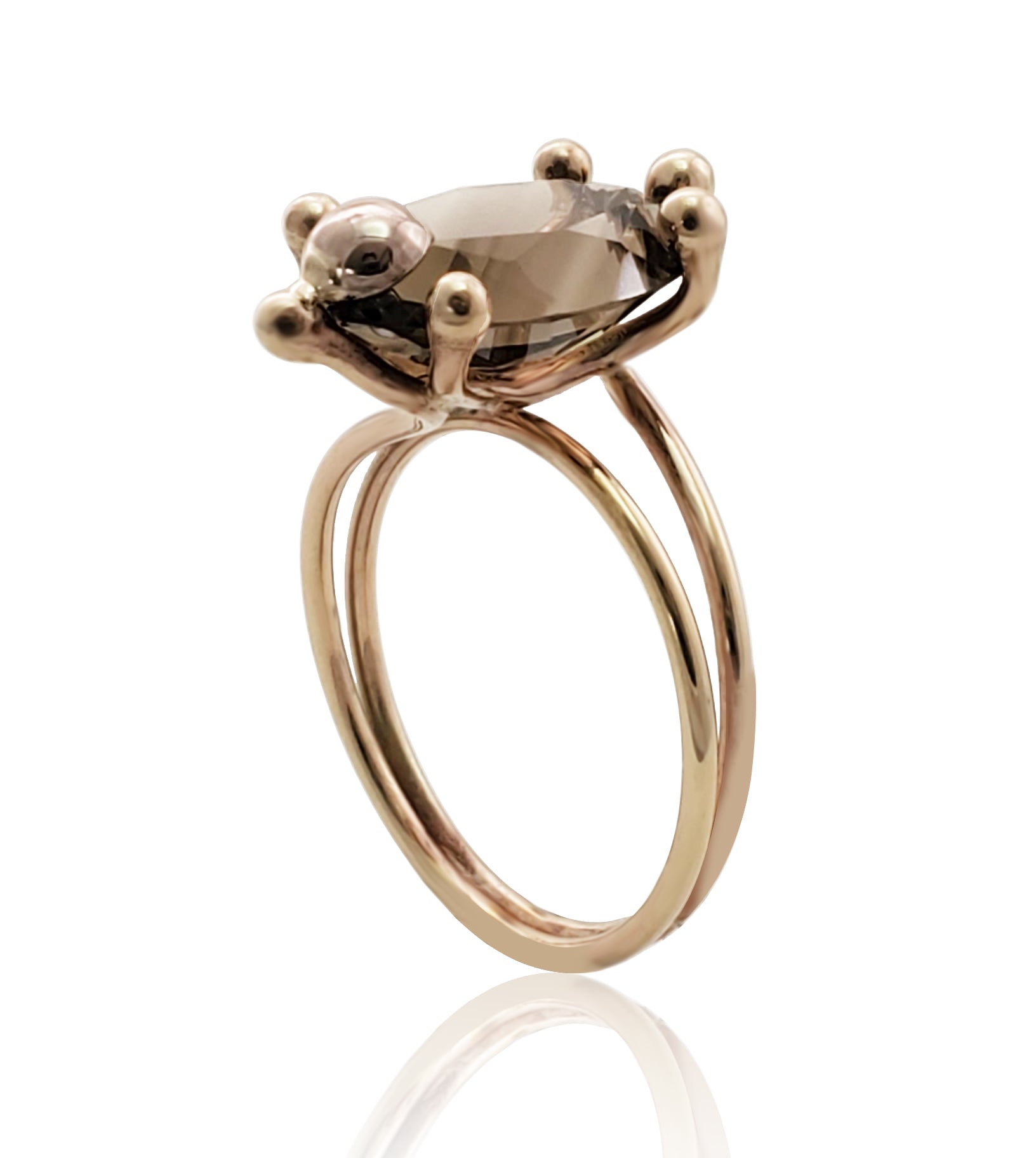 טבעת זהב 14 קארט עם אבן מרקיז סמוקי קוורץ